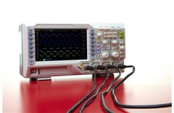 Rigol DS1104Z-S 100 MHz + 25 MHz Digital Oscilloscope with 2ch Signal Source