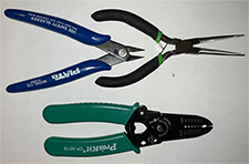 LT-CNPS 3 PIECE TOOL SET- PLIER-STRIPPER- CUTTER